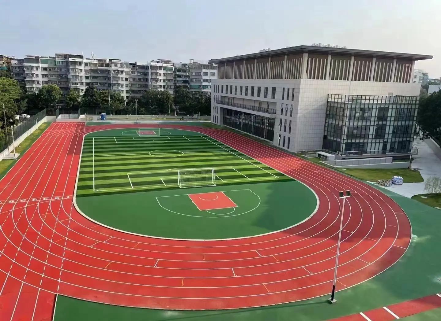 鸡西市橡胶跑道塑胶篮球场 - 方案